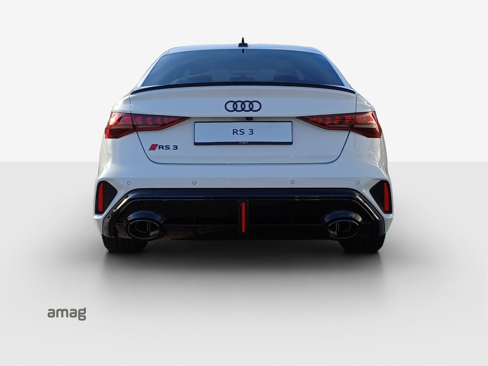 AUDI RS3 Limousine 2.5 TSI quattro S-tronic-image-3