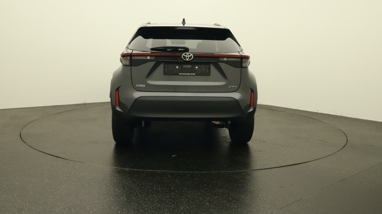 TOYOTA Yaris Cross 1.5 Sport e-CVT-showroom-element-3