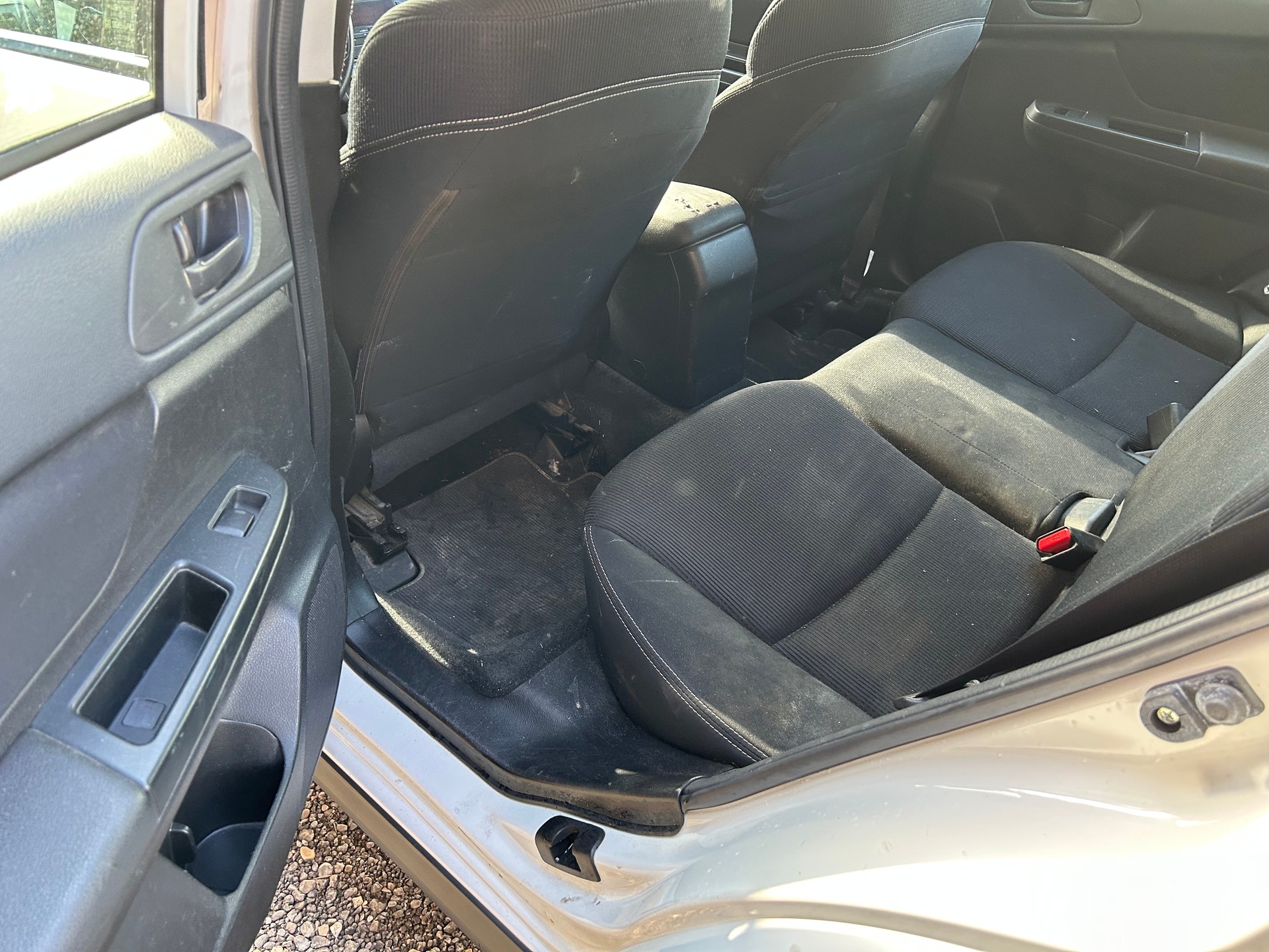 SUBARU XV 2.0D Swiss Three AWD-image-12