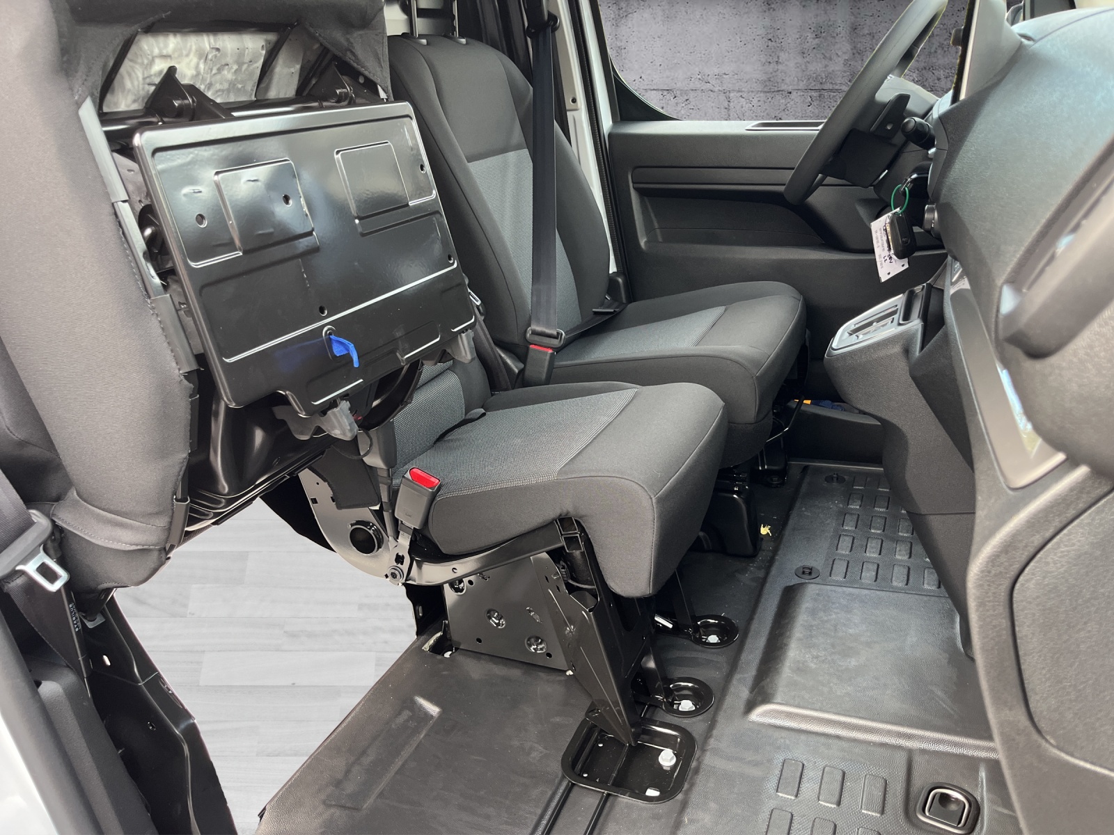 FIAT E-Scudo Kaw. L2 75 kWh Easy Pro-image-13