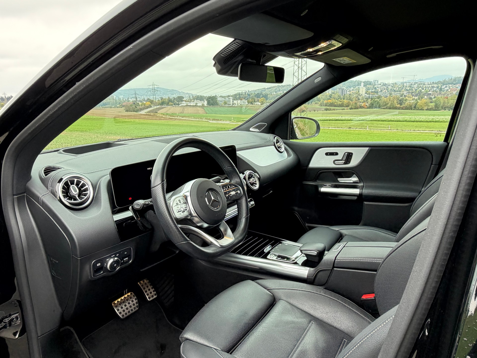 MERCEDES-BENZ B 220-image-3