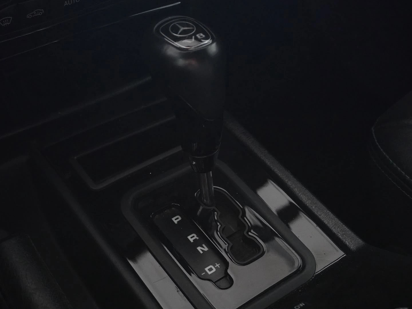 MERCEDES-BENZ G 500 Automatic-image-9