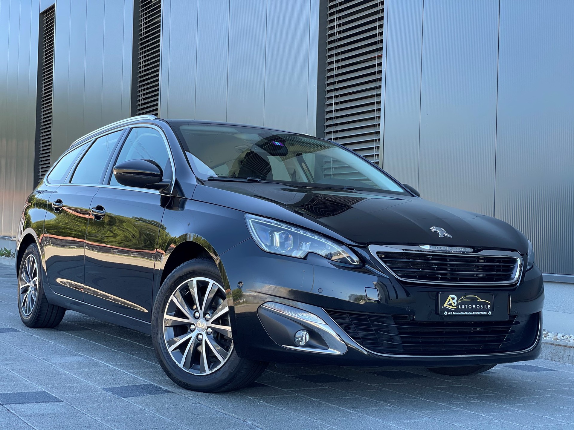 PEUGEOT 308 SW 1.2 THP Allure Automatic Frisch ab MFK 20.03.2026 Bremse V&H komplett ersetzt-image-1