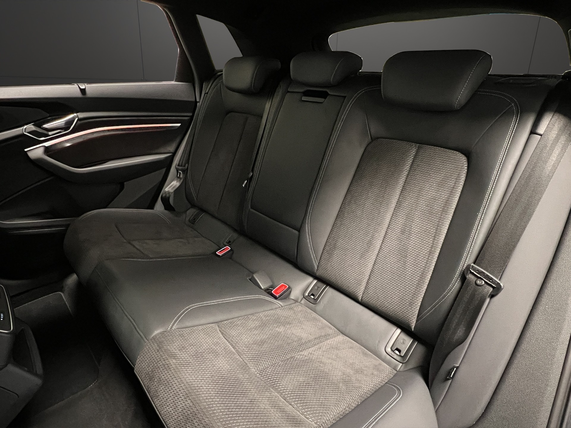 AUDI e-tron S quattro-image-8