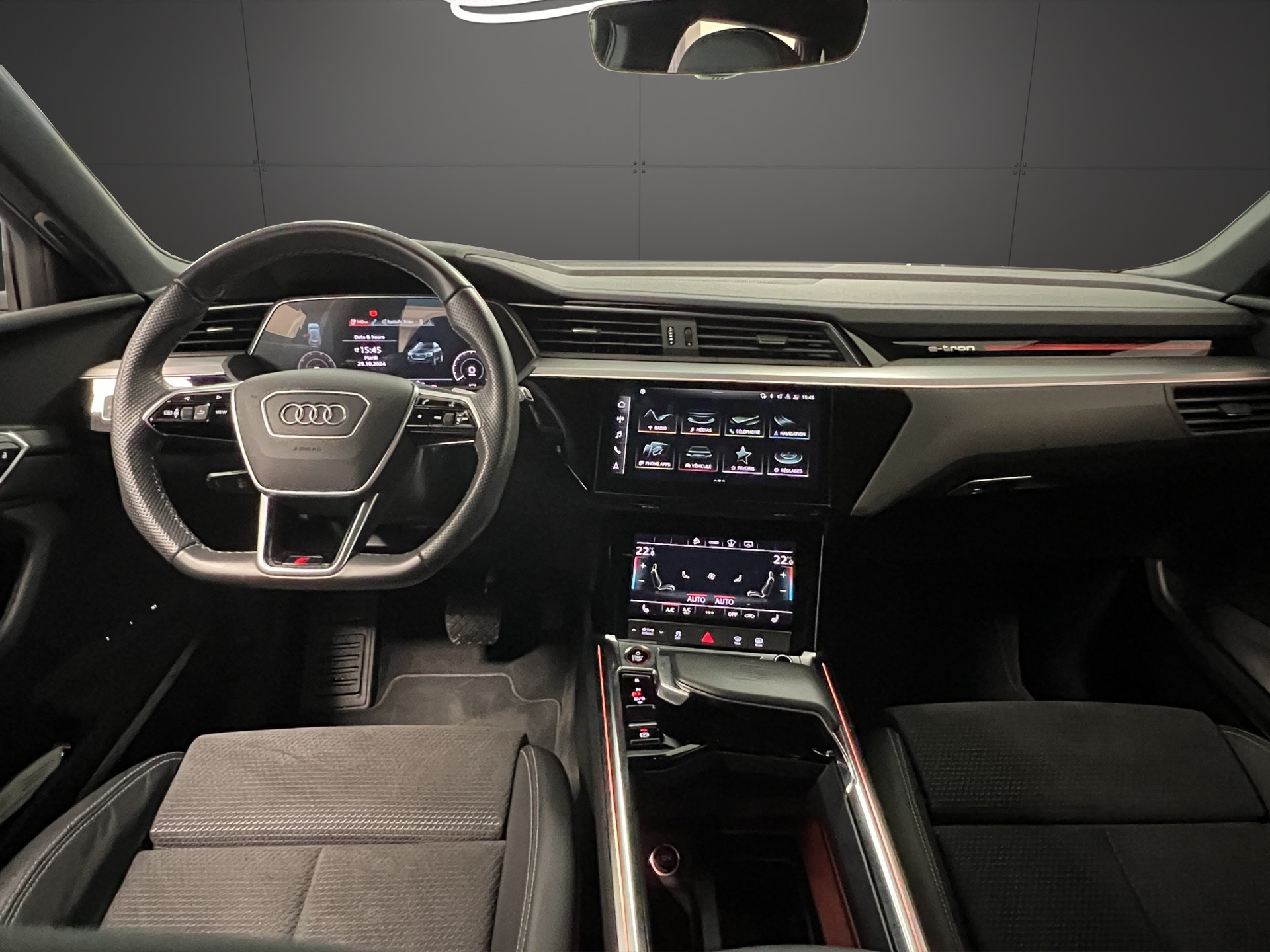AUDI e-tron S quattro-image-8