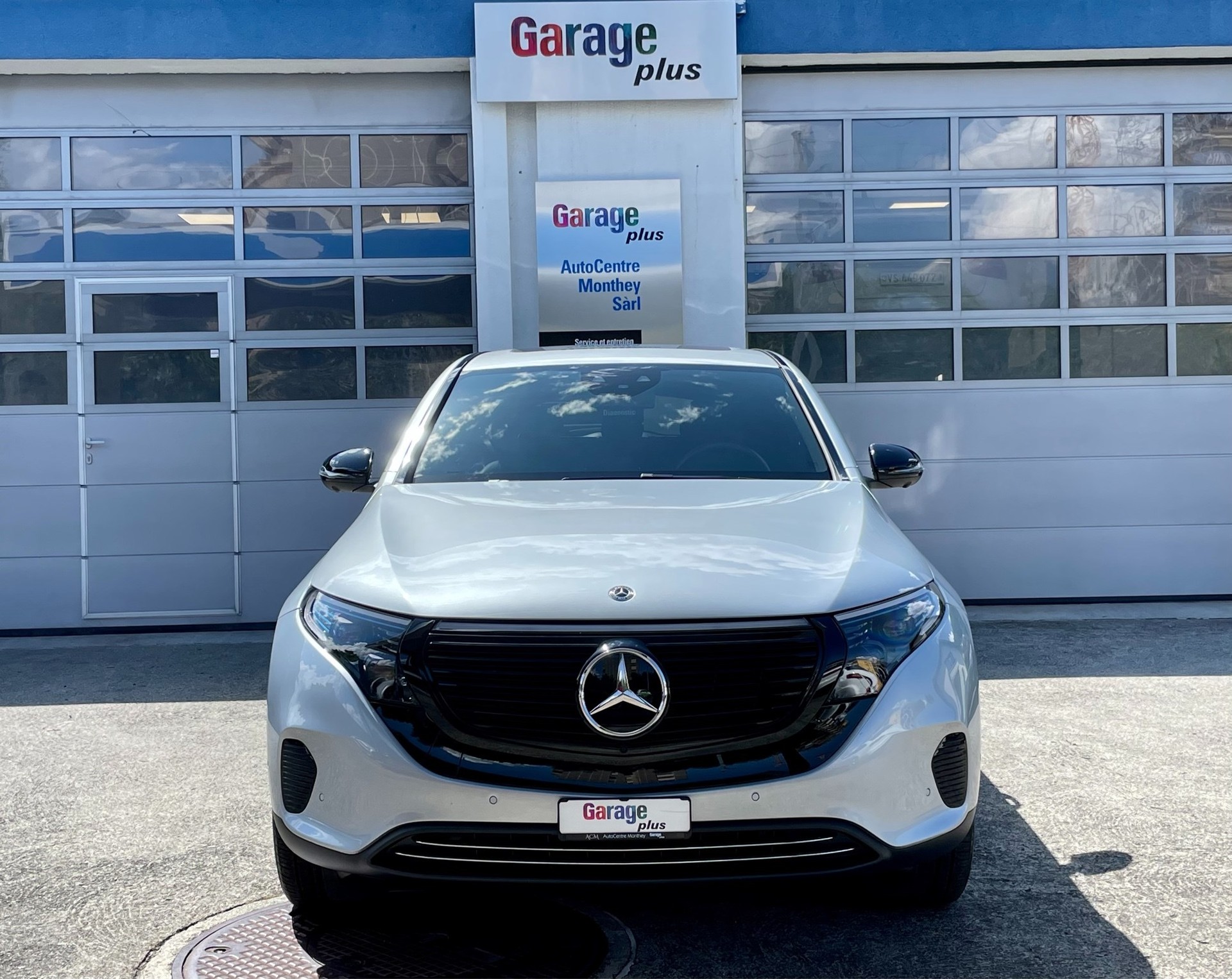 MERCEDES-BENZ EQC 400 4Matic-image-2
