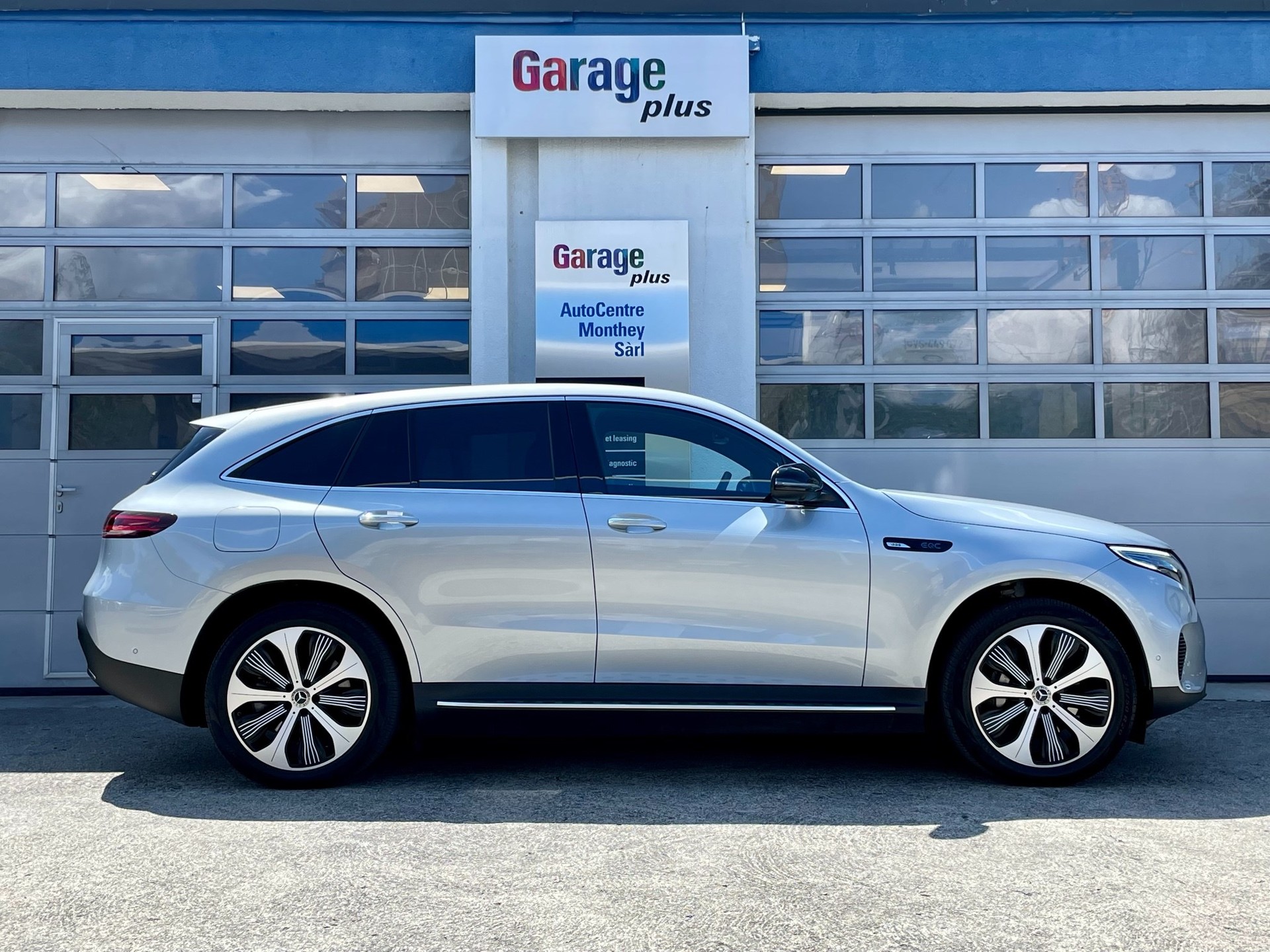MERCEDES-BENZ EQC 400 4Matic-image-5