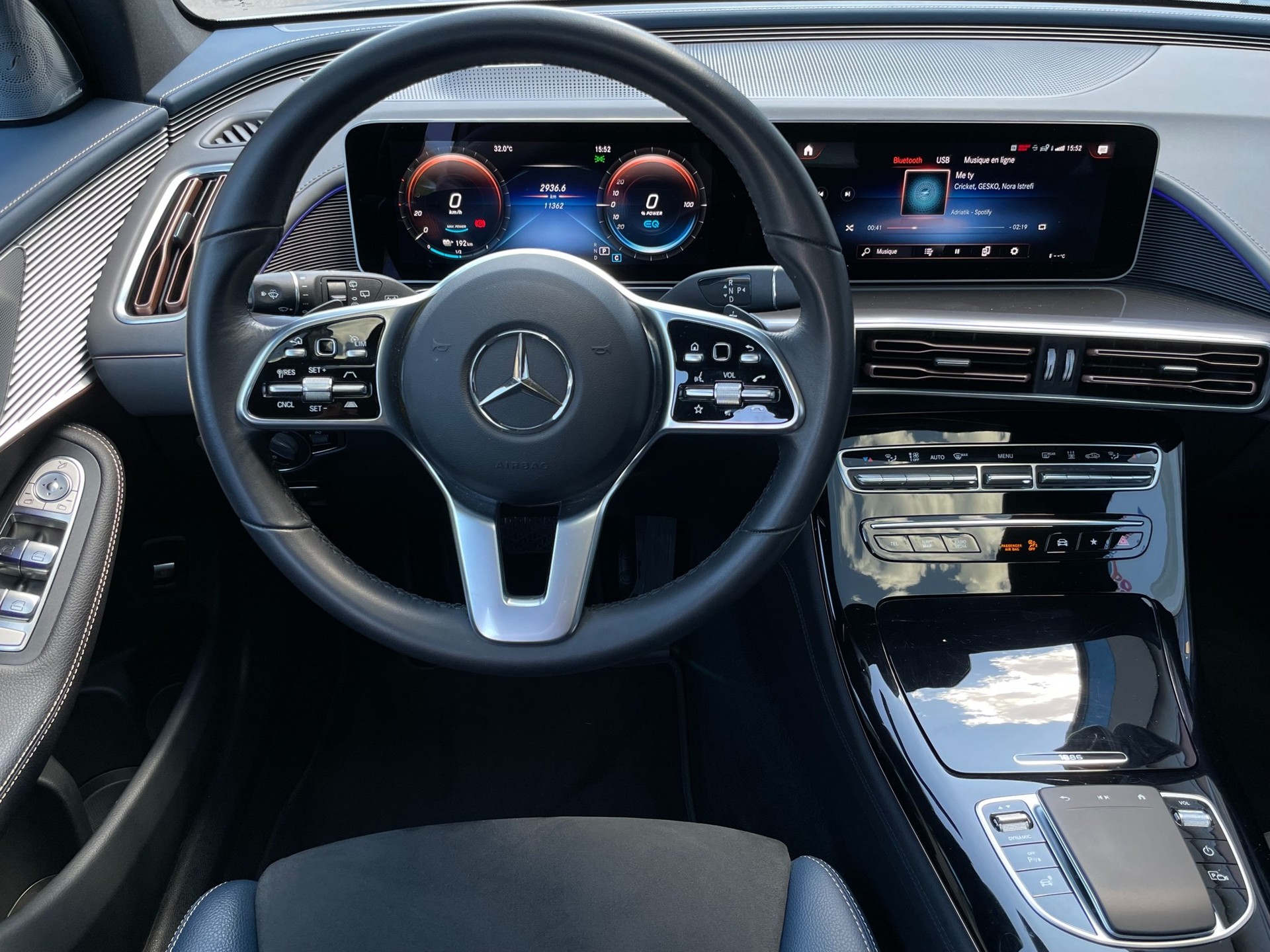 MERCEDES-BENZ EQC 400 4Matic-image-7