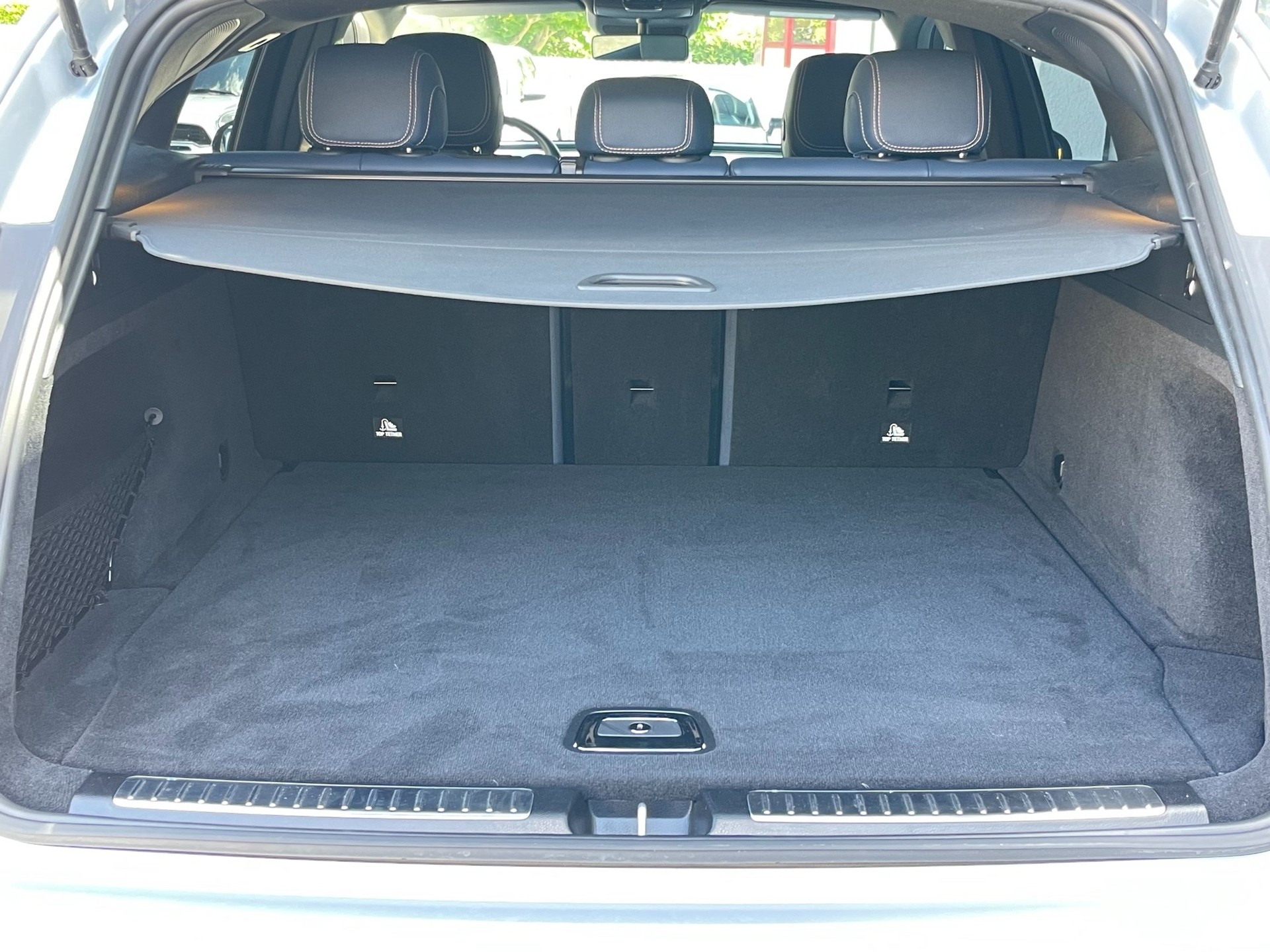 MERCEDES-BENZ EQC 400 4Matic-image-15