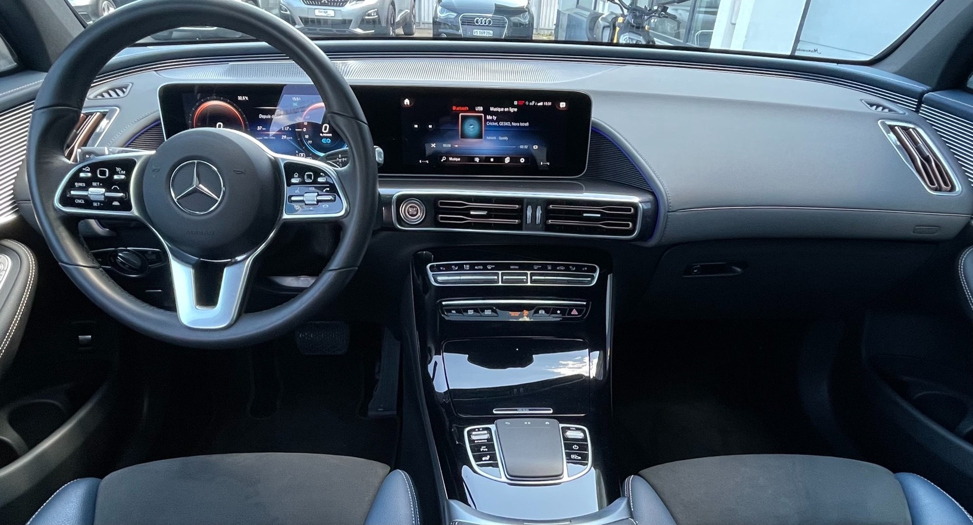 MERCEDES-BENZ EQC 400 4Matic-image-8