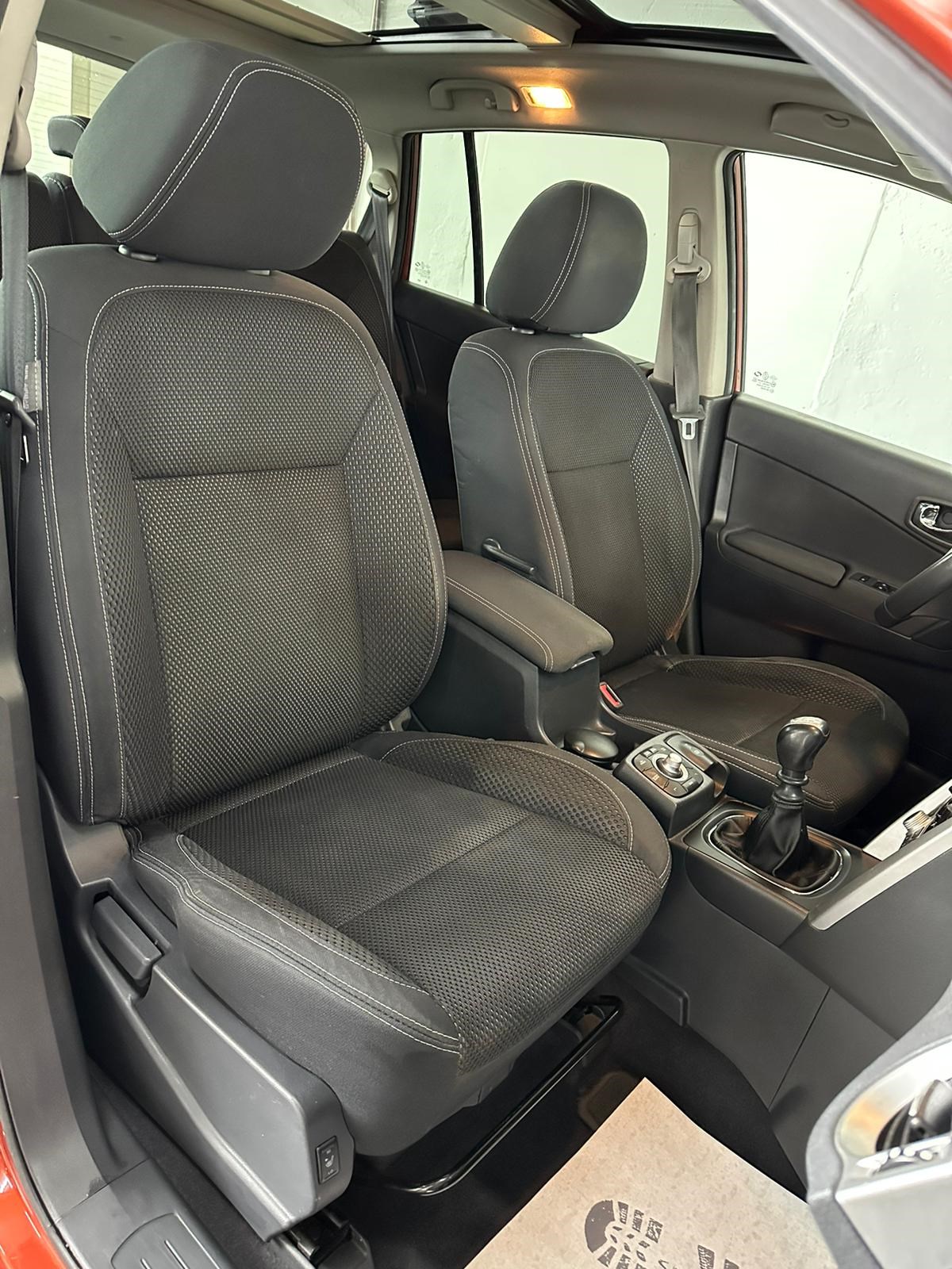 RENAULT Koleos 2.5 Expression 4x4-image-16