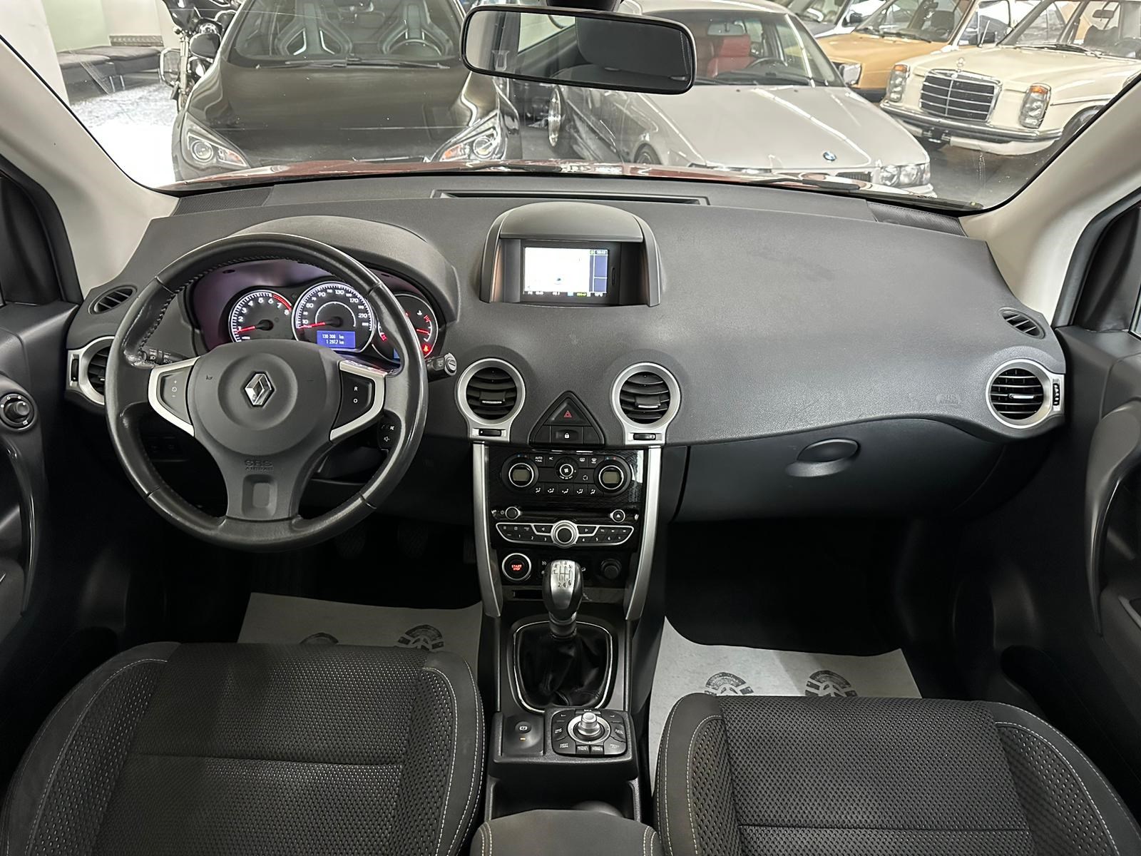 RENAULT Koleos 2.5 Expression 4x4-image-12