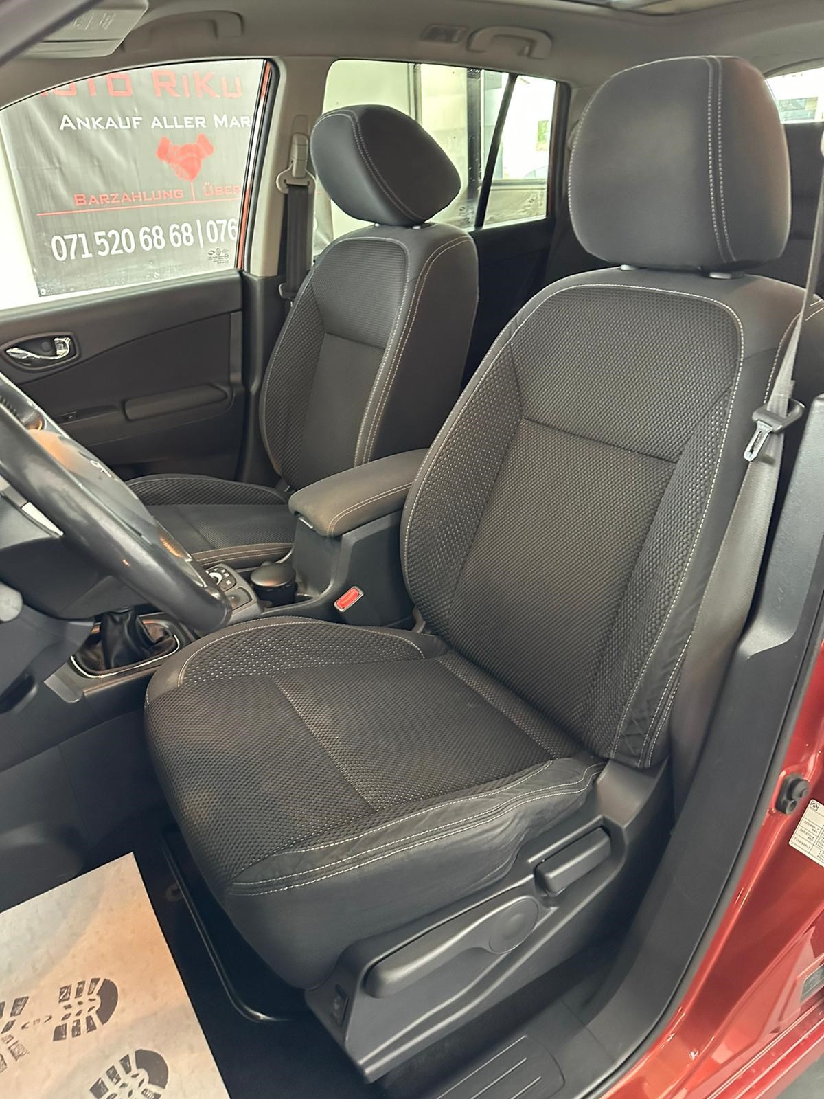 RENAULT Koleos 2.5 Expression 4x4-image-10