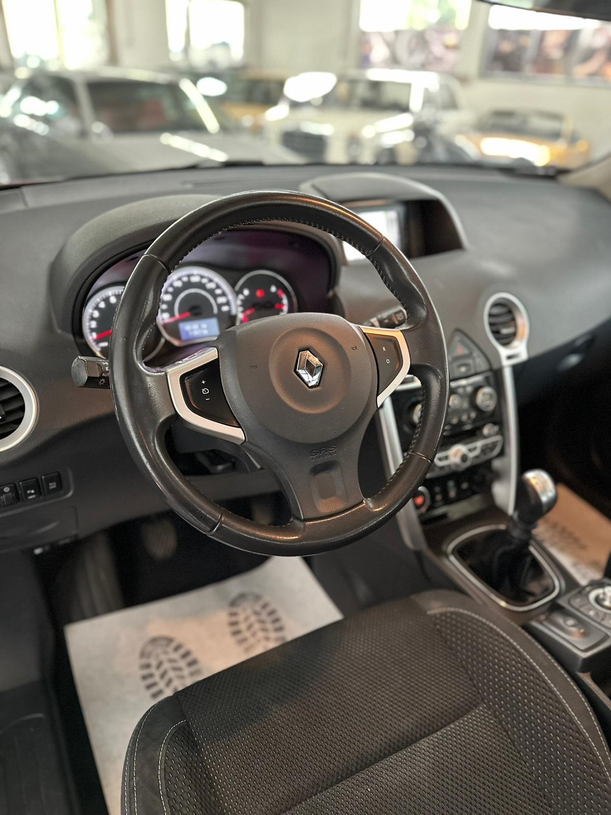 RENAULT Koleos 2.5 Expression 4x4-image-8