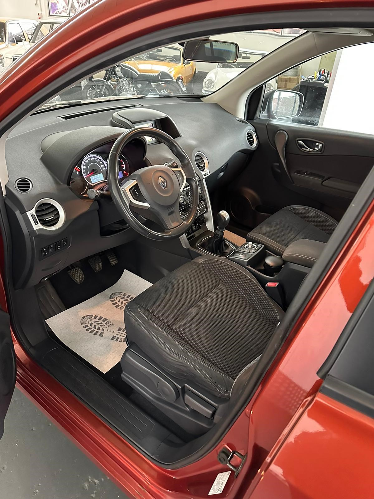RENAULT Koleos 2.5 Expression 4x4-image-9