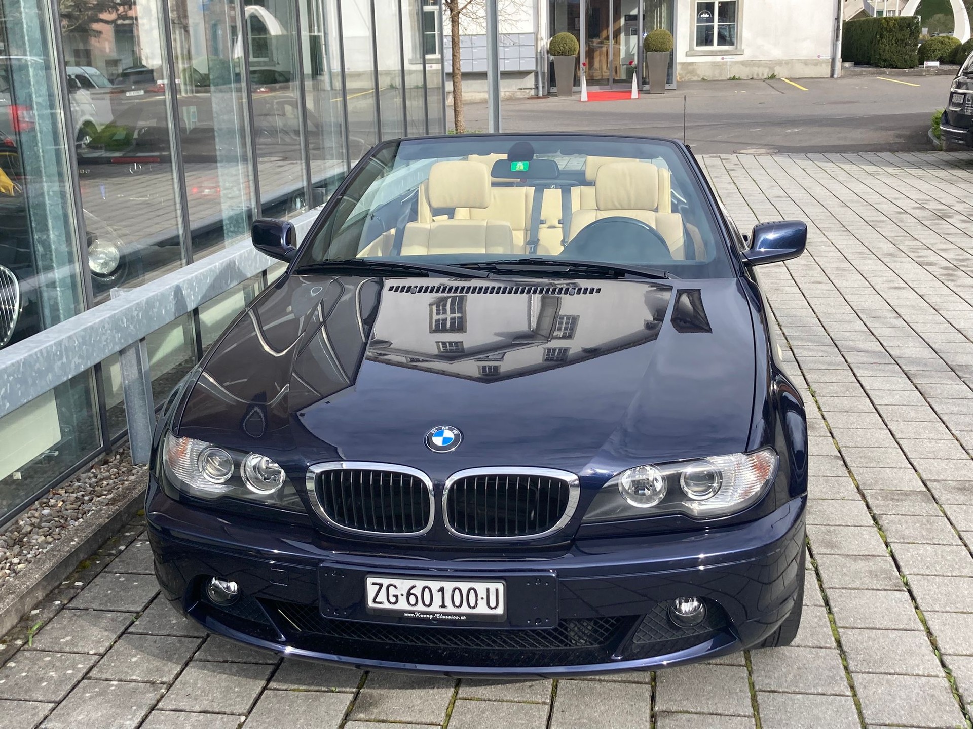 BMW 318Ci Cabriolet-image-4