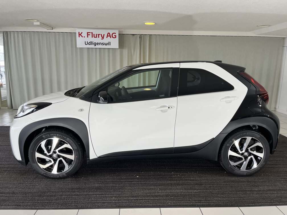 TOYOTA Aygo X 1.0 VVT-i Trend-image-1