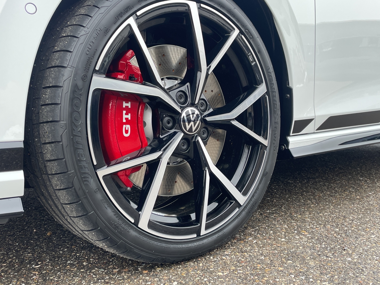 VW Golf 2.0 TSI GTI Clubsport DSG-image-11