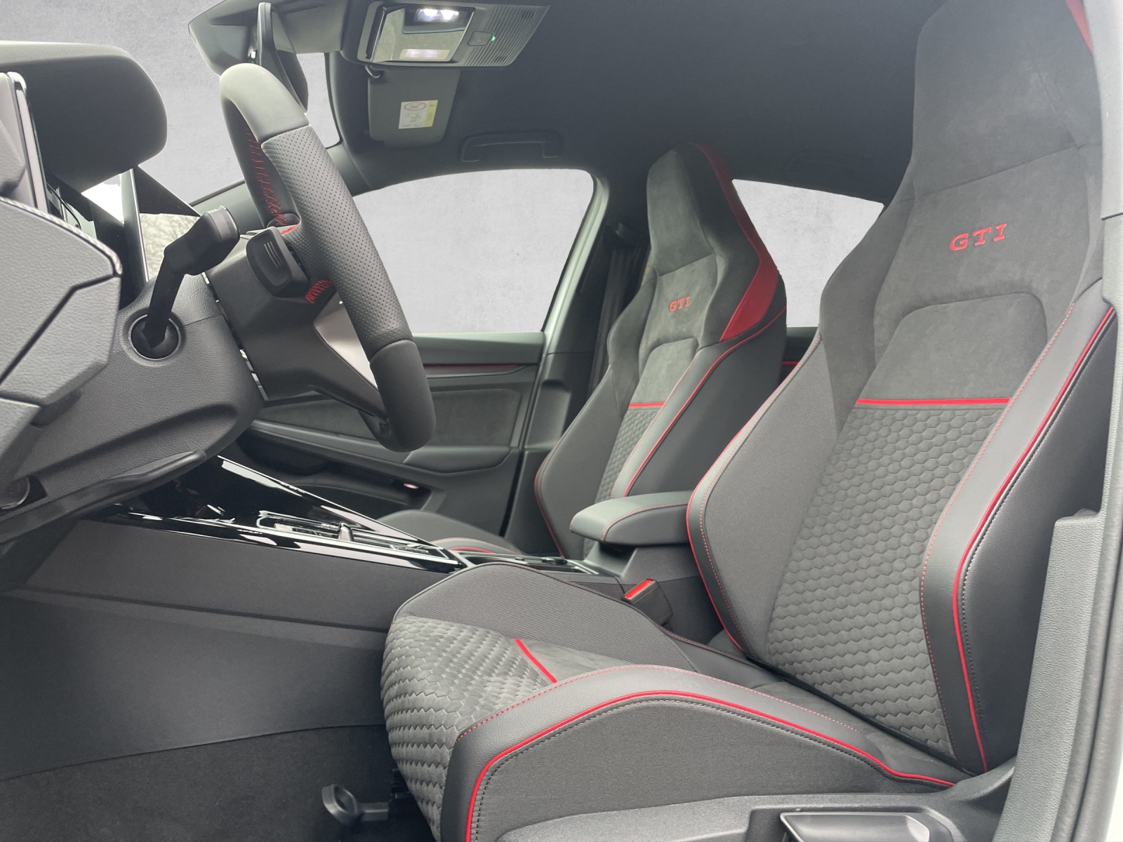 VW Golf 2.0 TSI GTI Clubsport DSG-image-5