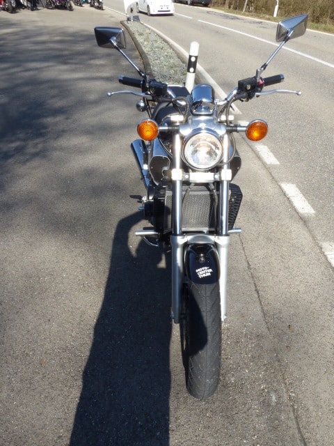 YAMAHA V-Max VMX 1200-showroom-element-1