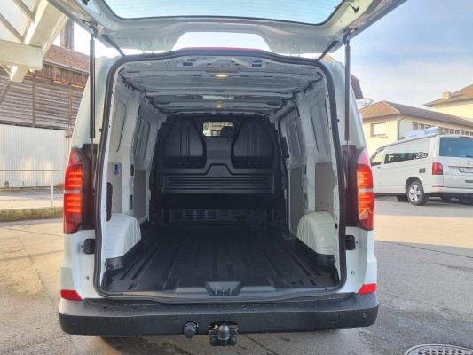 VW Transporter 2.0 TDI A-image-8