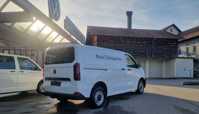 VW Transporter 2.0 TDI A-image-10