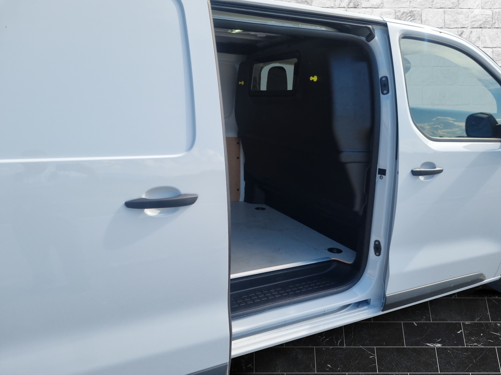 OPEL Vivaro Cargo XL 2.0 D 144 S/S-image-7
