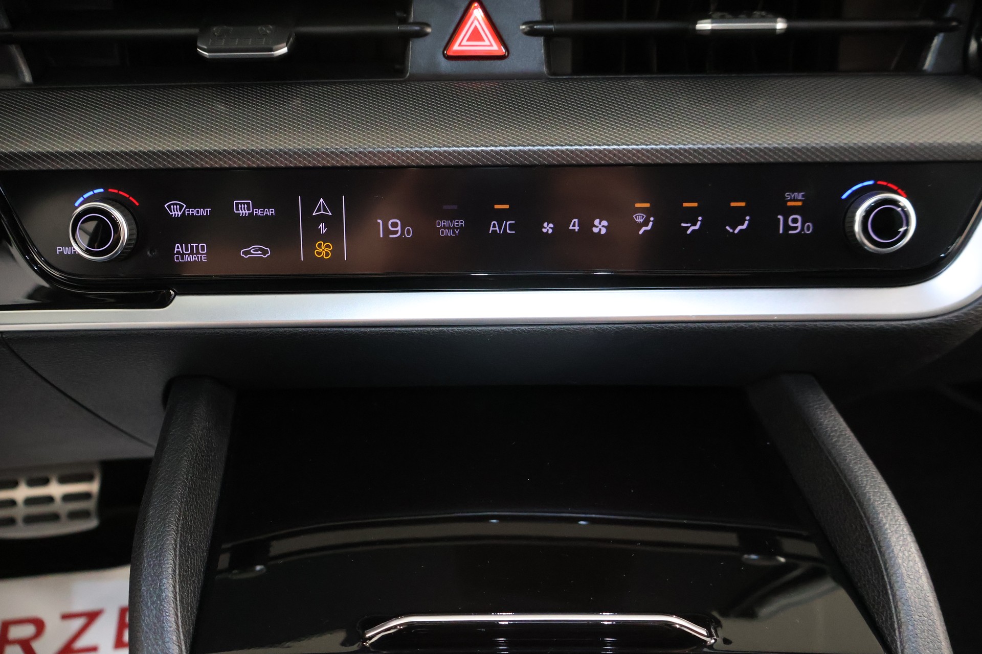 KIA Sportage 1.6T-GDi PHEV GT-Line 4x4 A-image-20