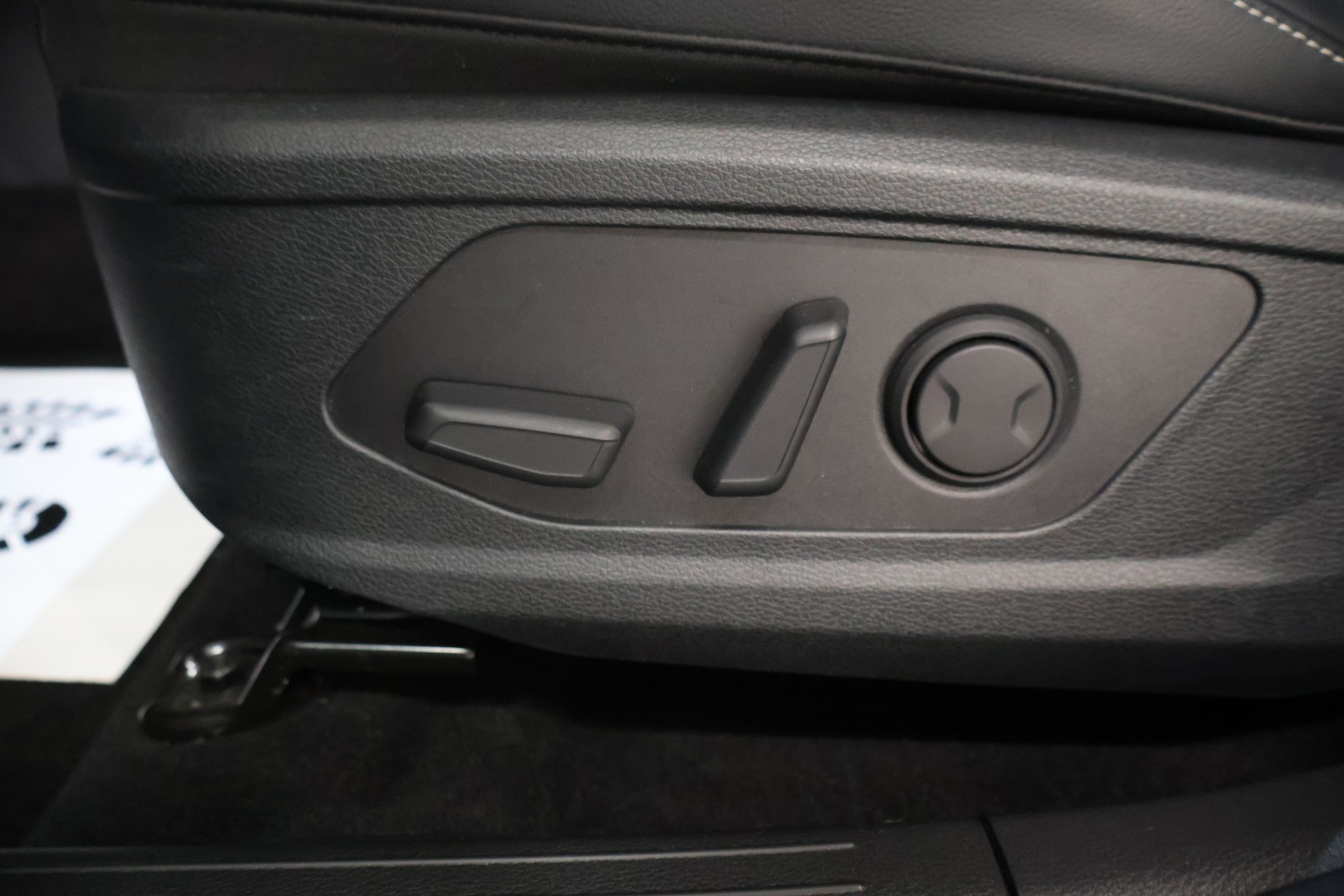KIA Sportage 1.6T-GDi PHEV GT-Line 4x4 A-image-29