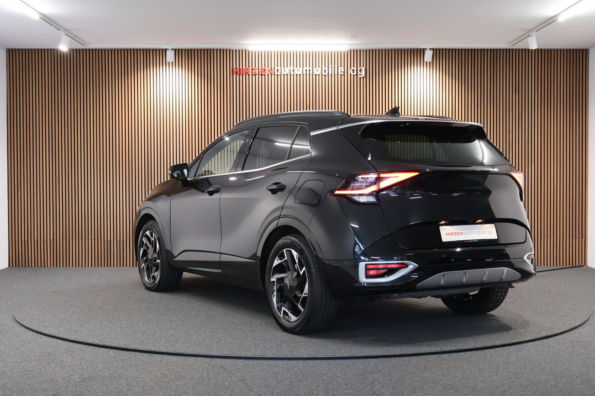 KIA Sportage 1.6T-GDi PHEV GT-Line 4x4 A-image-2