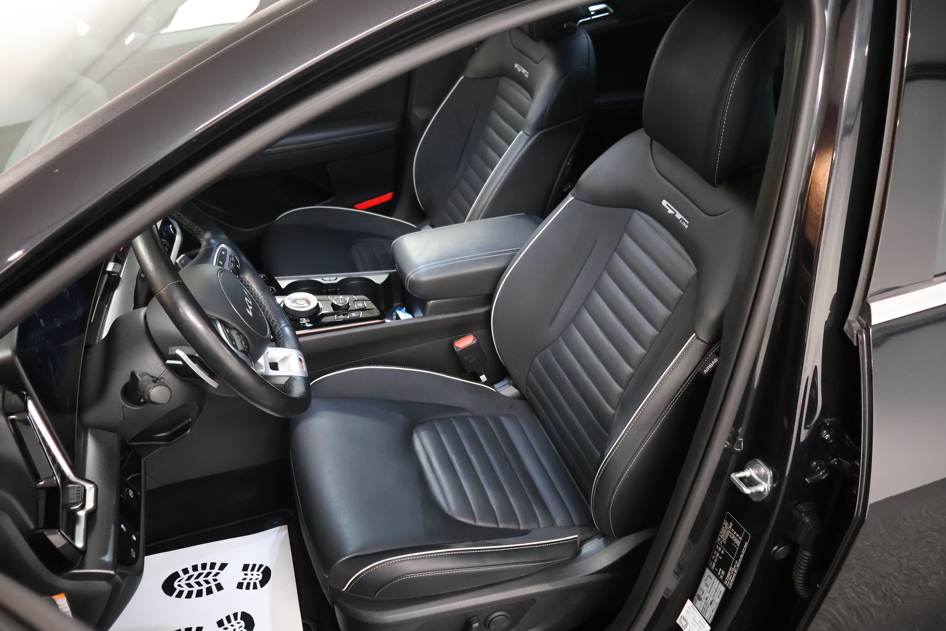 KIA Sportage 1.6T-GDi PHEV GT-Line 4x4 A-image-10