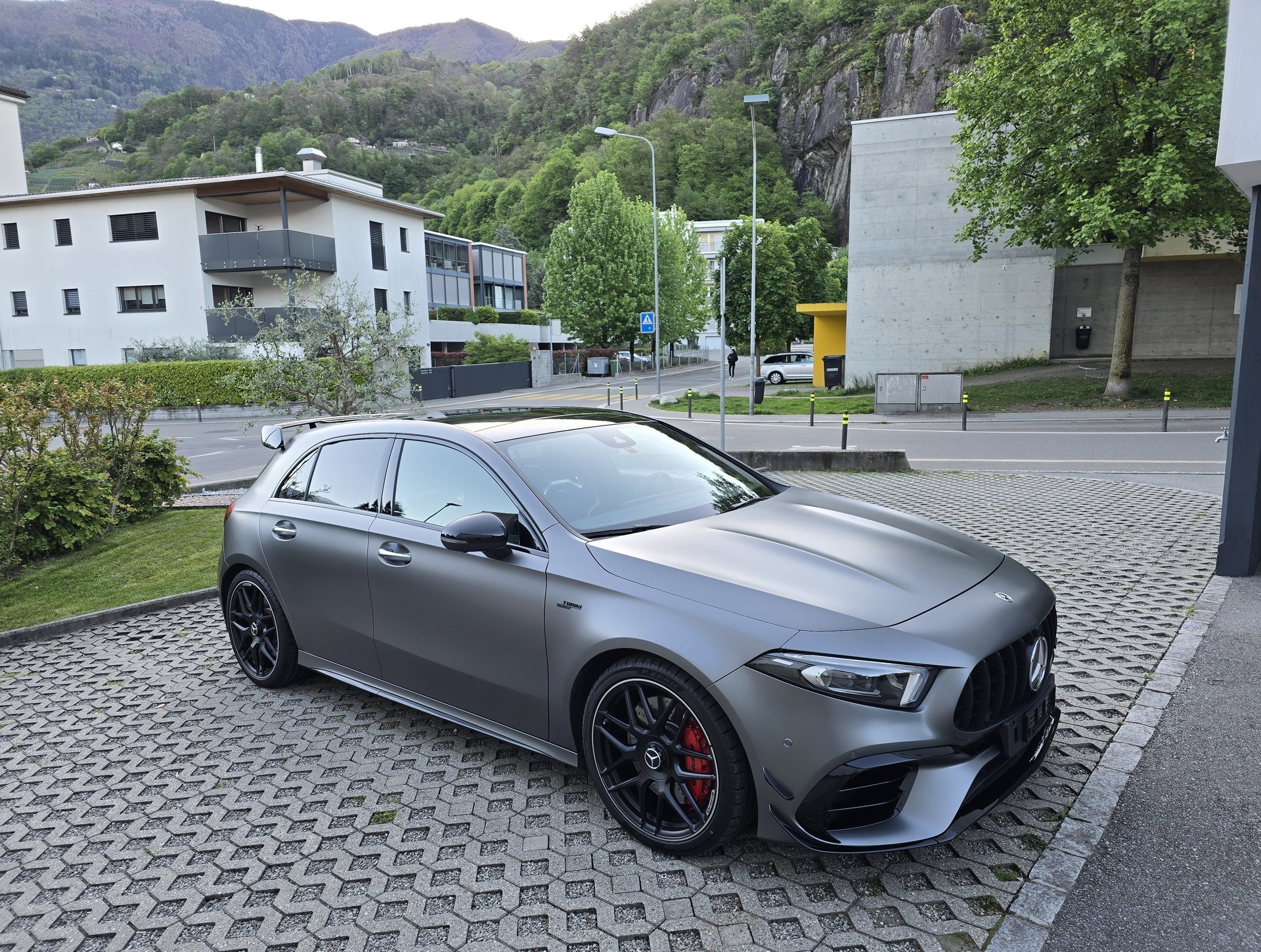 MERCEDES-BENZ A 45 S AMG // 4Matic+ // Speedshift 8G-DCT