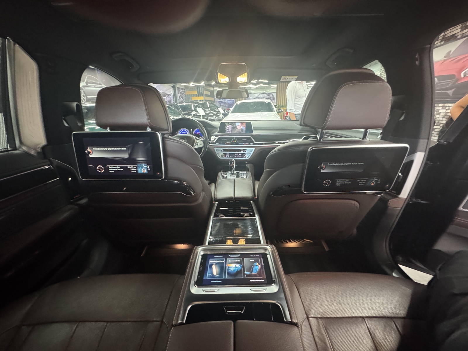 BMW 750Li xDrive 4 Sitze Langversion Steptronic-image-11