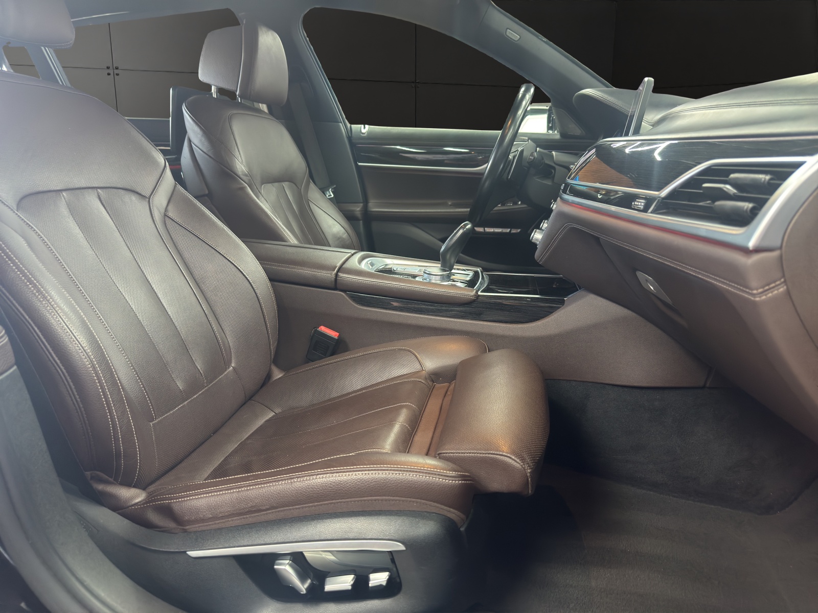 BMW 750Li xDrive 4 Sitze Langversion Steptronic-image-6