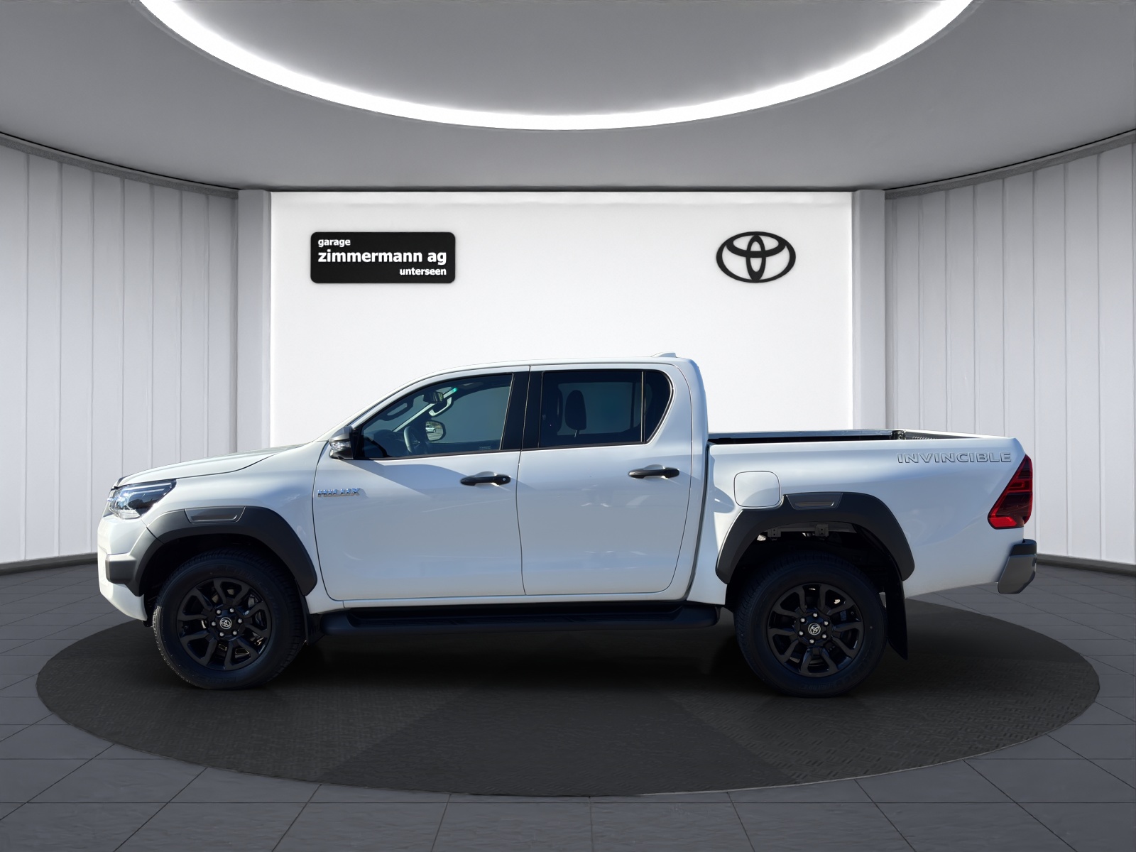 TOYOTA Hilux Double Cab.-Pick-up 2.8 Invincible AWD-image-10