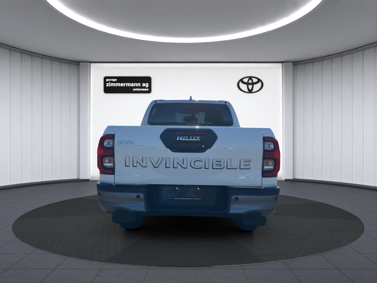 TOYOTA Hilux Double Cab.-Pick-up 2.8 Invincible AWD-image-7