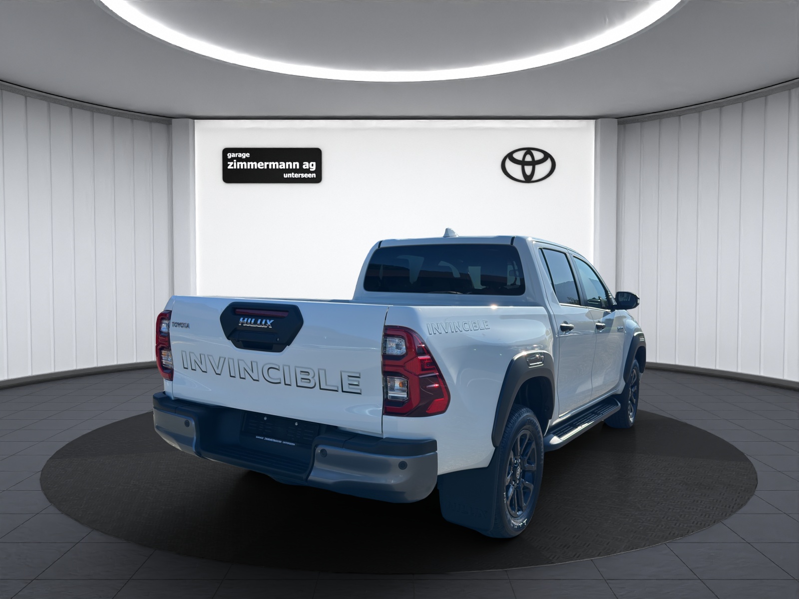TOYOTA Hilux Double Cab.-Pick-up 2.8 Invincible AWD-image-6