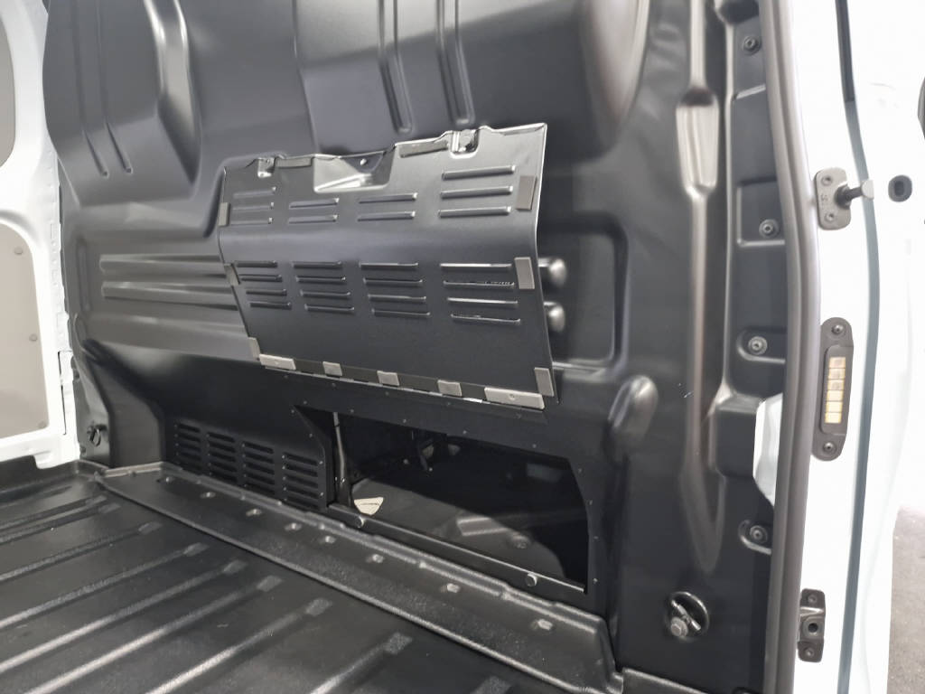 FORD Transit Custom Van 280 L1 2.0 EcoBlue 110 PS Trend-image-15