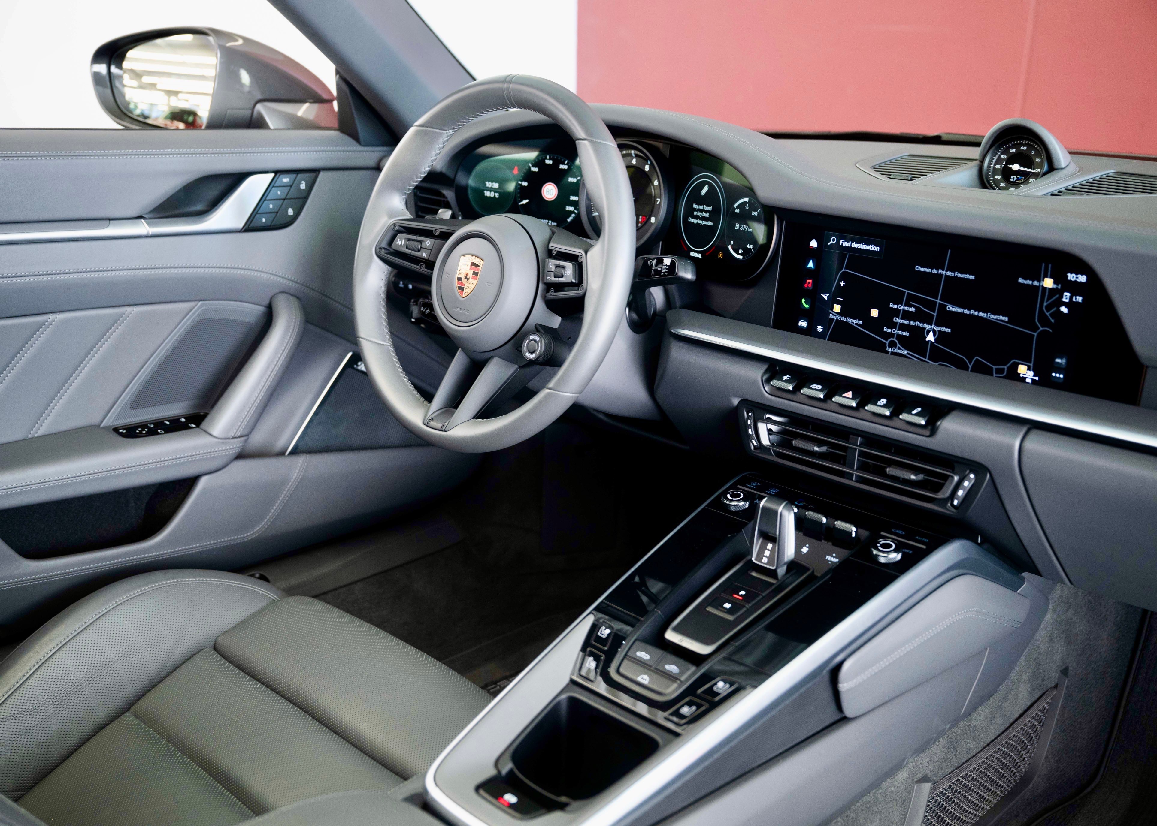 Image PORSCHE 911 911 Carrera 4 Cabriolet PDK Exclusive Manufaktur (1 owner, like new)