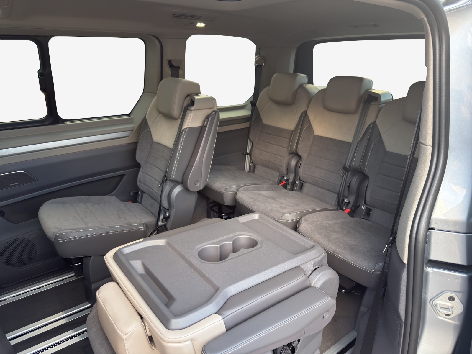 VW Multivan 2.0 TSI Life DSG-image-13