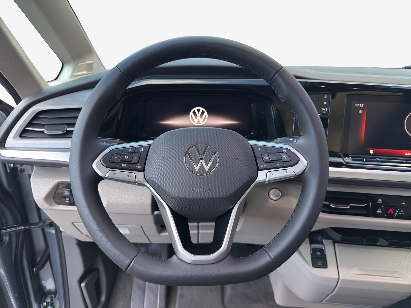 VW Multivan 2.0 TSI Life DSG-image-9