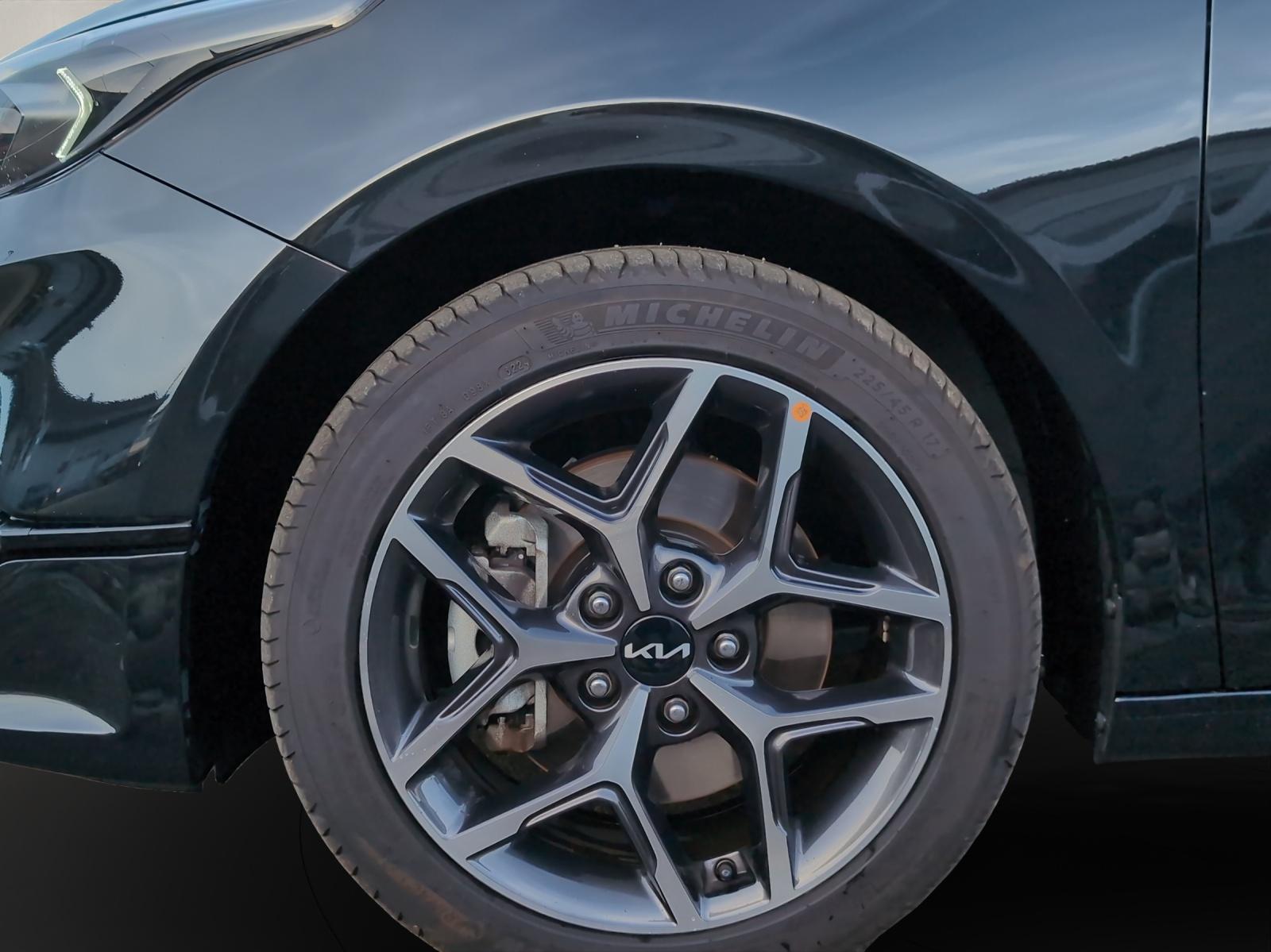 KIA Ceed SW 1.5 T-GDi Power-image-16