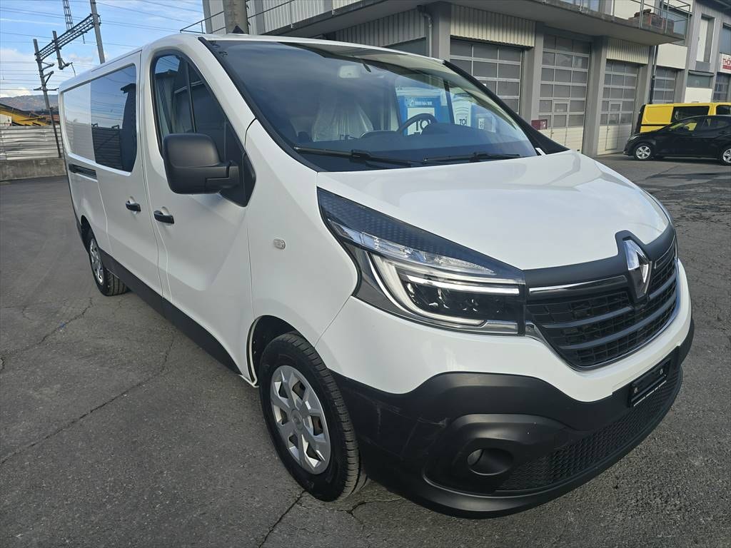 RENAULT Trafic 2.0 dCi145-image-6