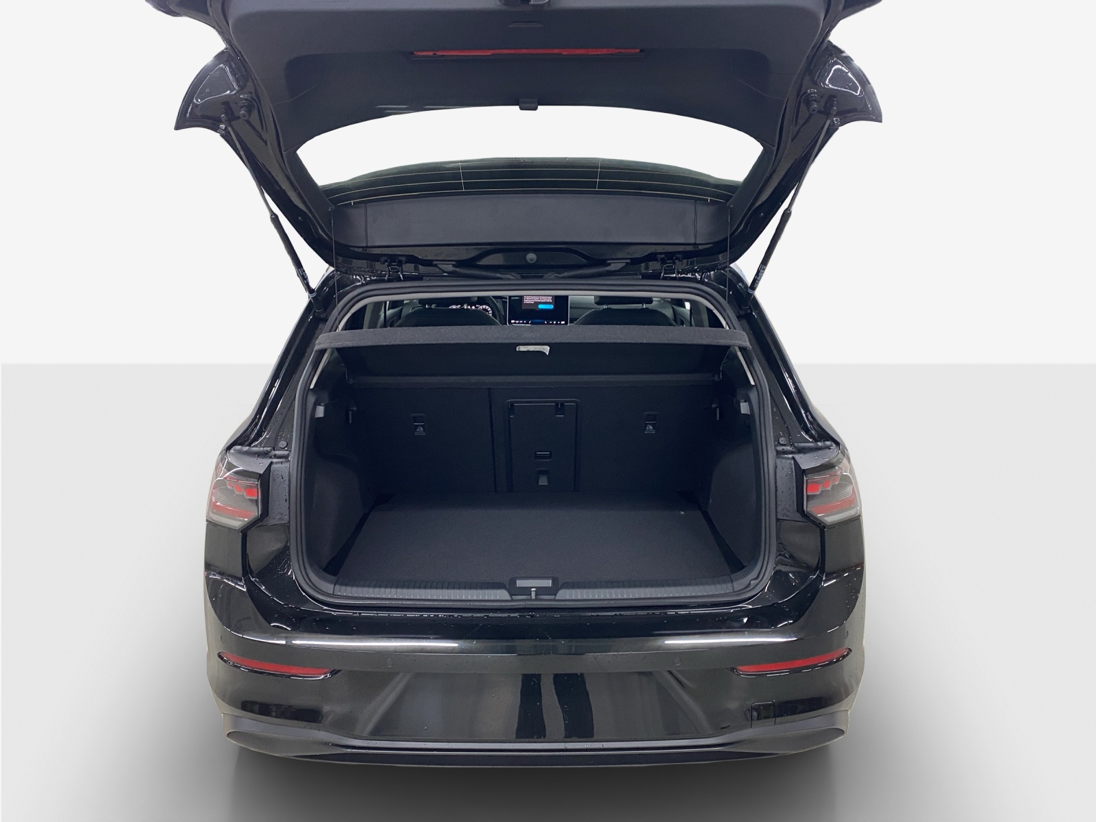 VW Golf 1.5 e TSI mHEV United DSG-image-12