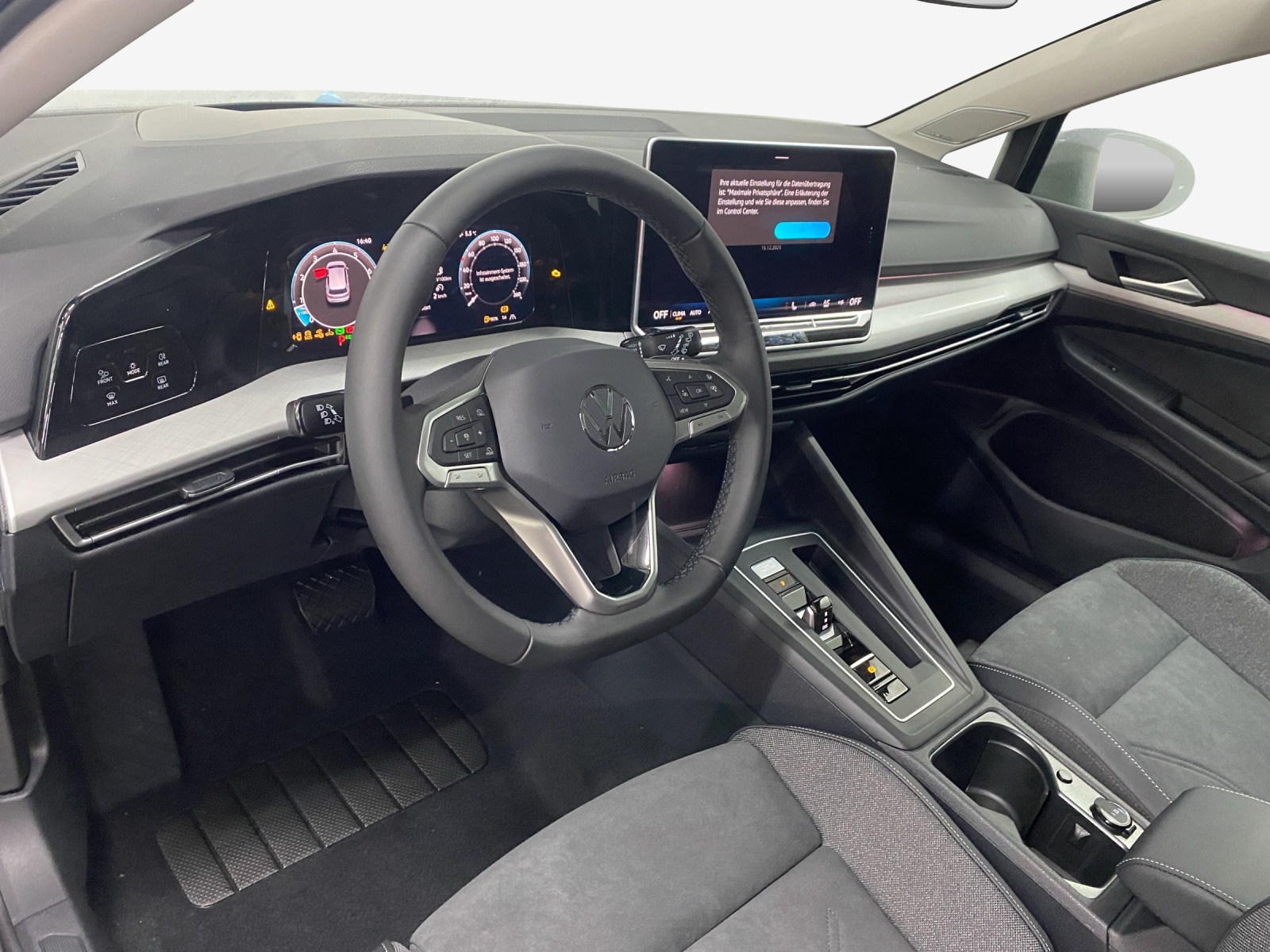 VW Golf 1.5 e TSI mHEV United DSG-image-14