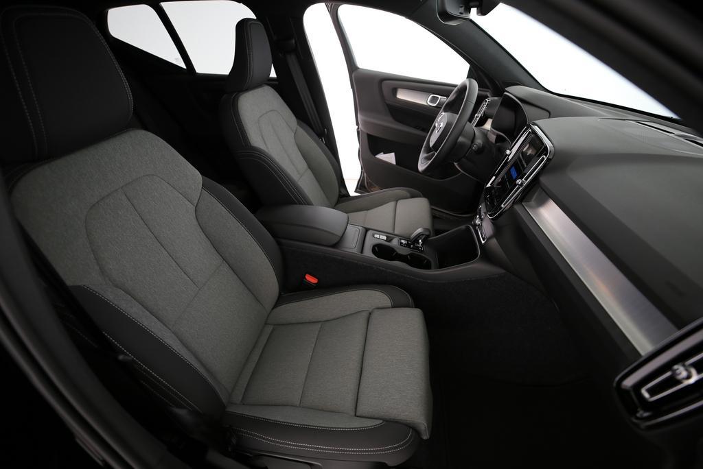 VOLVO XC40 2.0 B3 MH XCITE-image-5