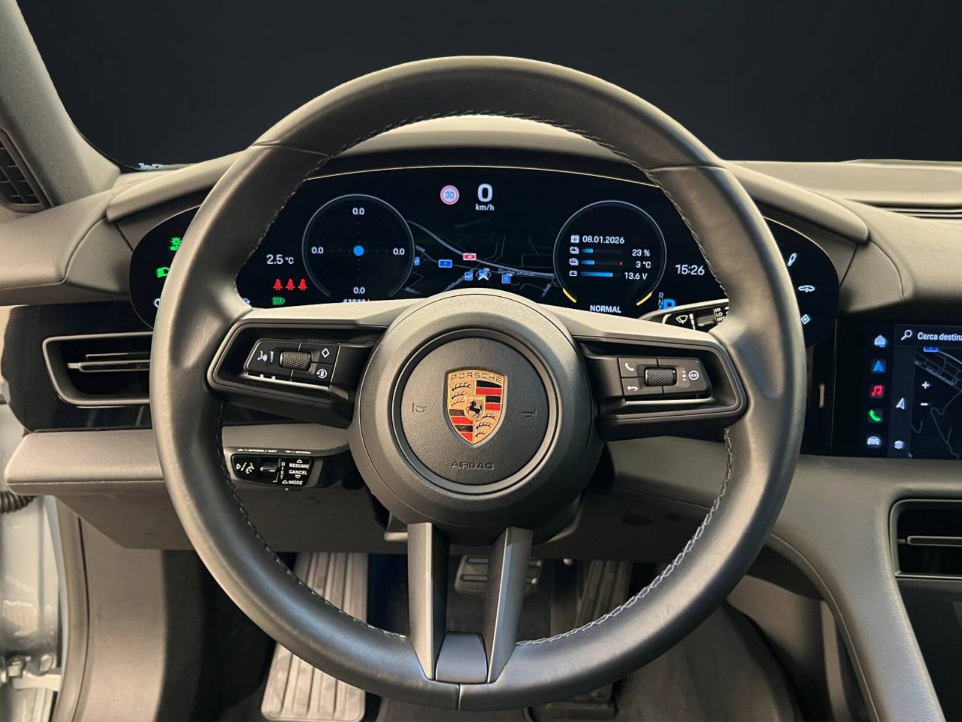 PORSCHE Taycan 4 Cross Turismo-image-12