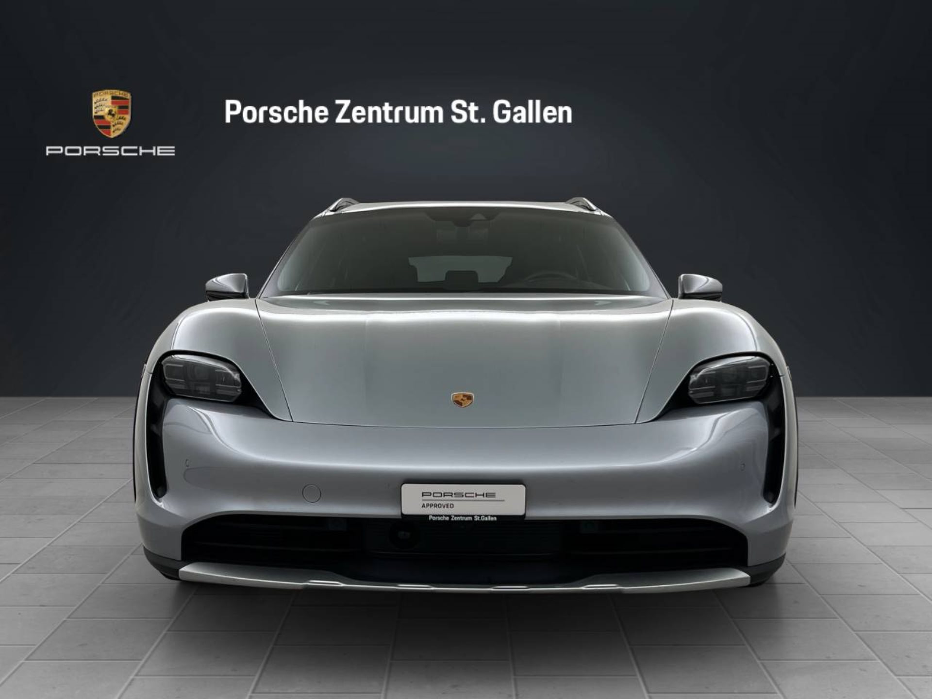 PORSCHE Taycan 4 Cross Turismo-image-9