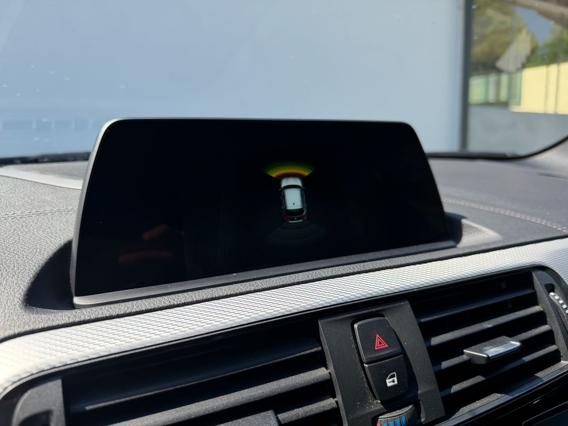BMW 118i-image-16