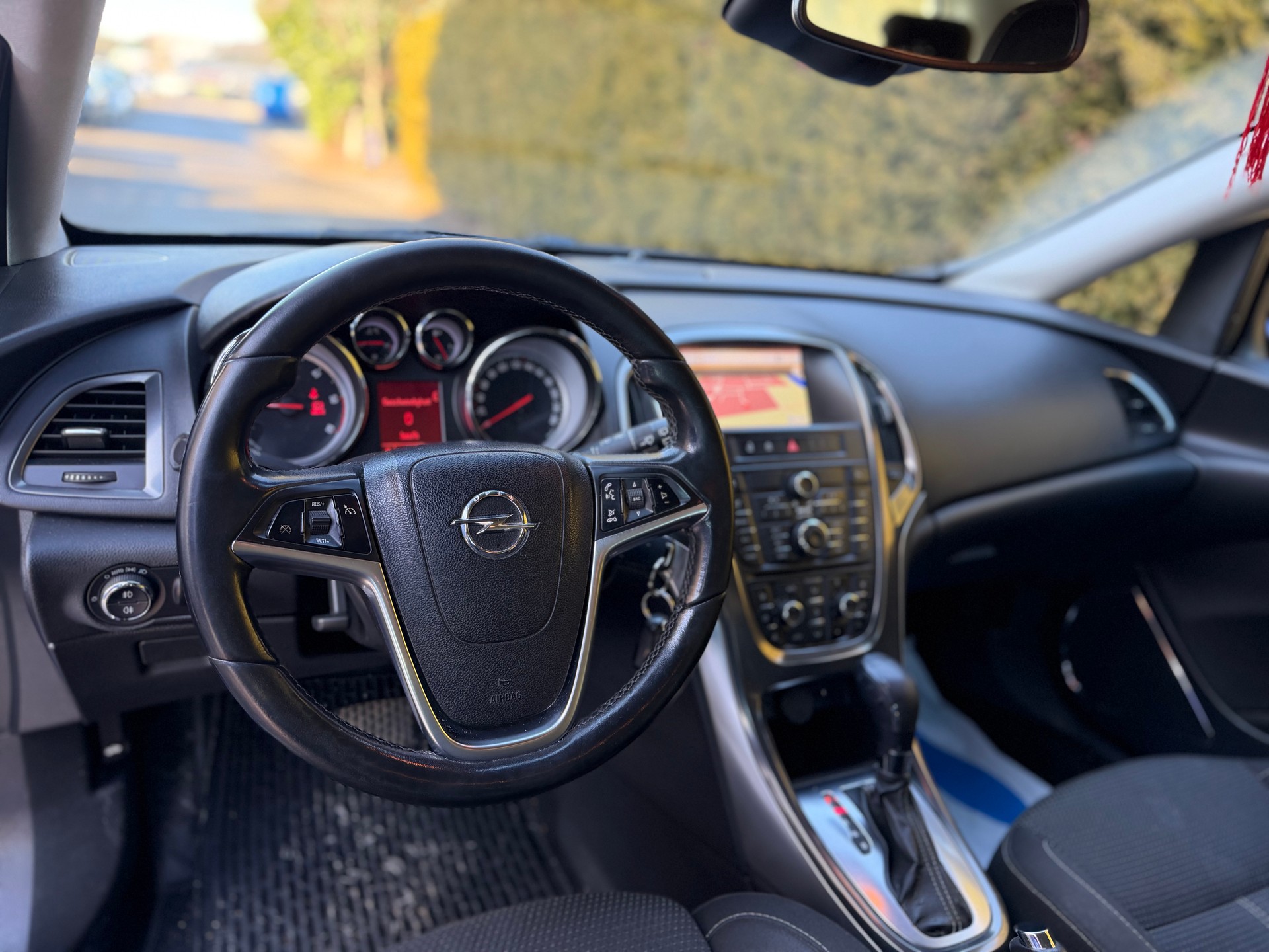OPEL Astra ST 2.0 CDTi Anniversary Ed. Aut.-image-6